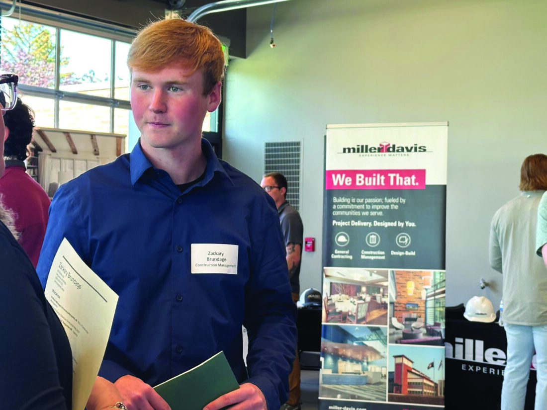 Fair gives students a jump on seeking work | News, Sports, Jobs - Vimarsana News